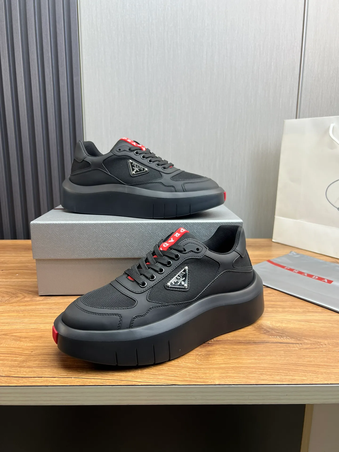 Men's shoes 💰620💰 [PRADA] Men's shoes are popular in the counter, official website is synchronized, high-quality shipments ✔️Original cowhide stitching mesh + cowhide lining, 1🆚1 replica, original original bottom, 38-45 (45 customized, non-refundable)